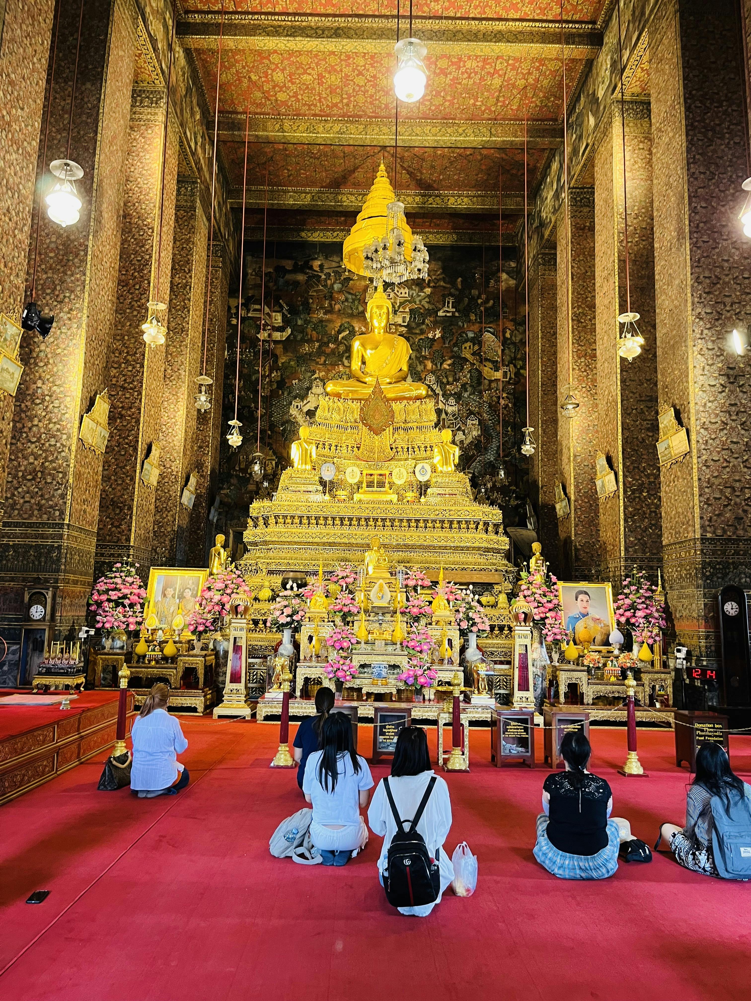 Buddha Shrine at The Wat Pho Temple