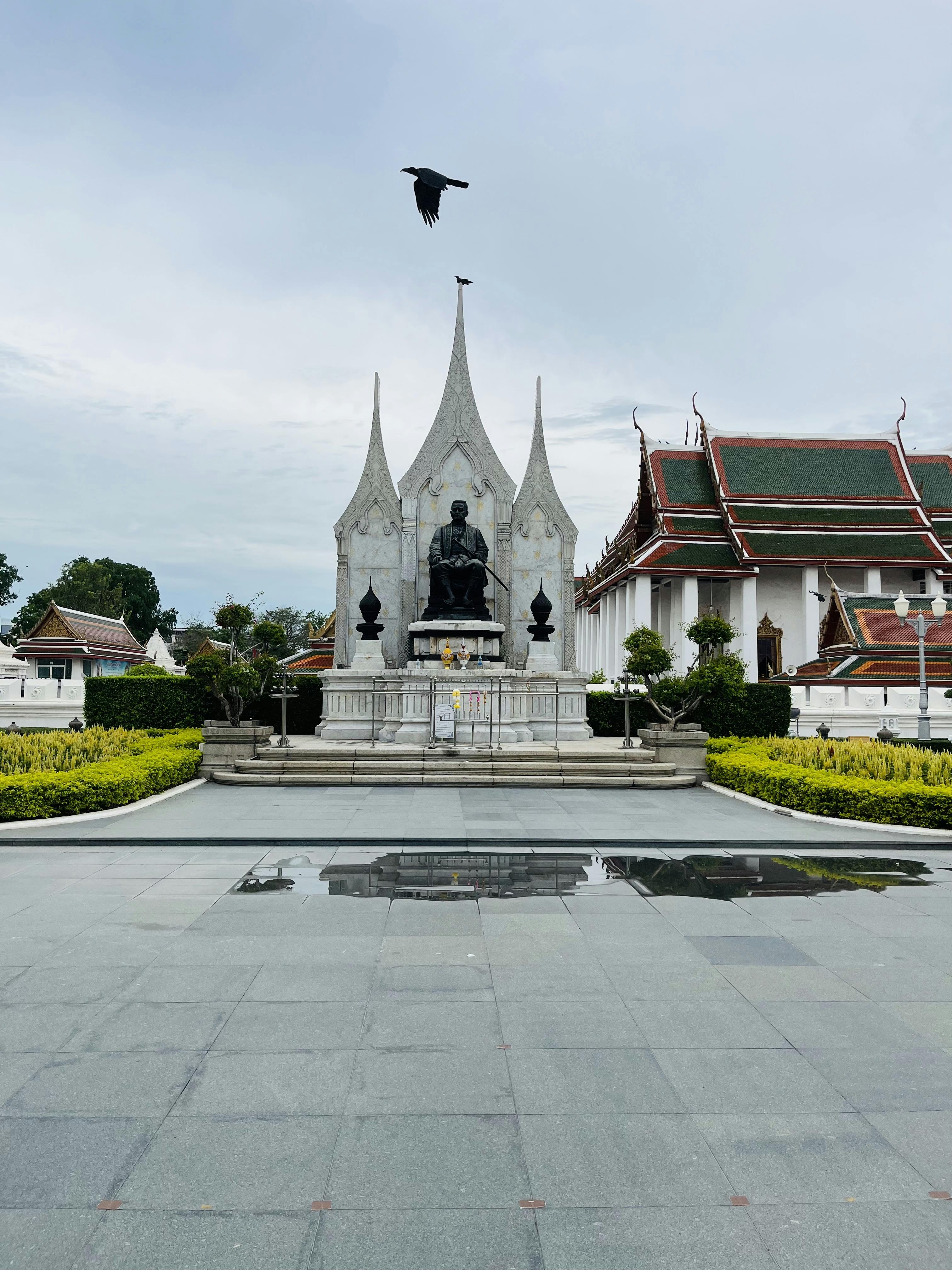 Statue of King Rama III